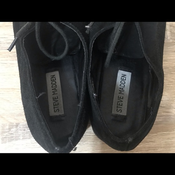 Steve Madden Gold & Black Spiked Shoes - Picture 4 of 4